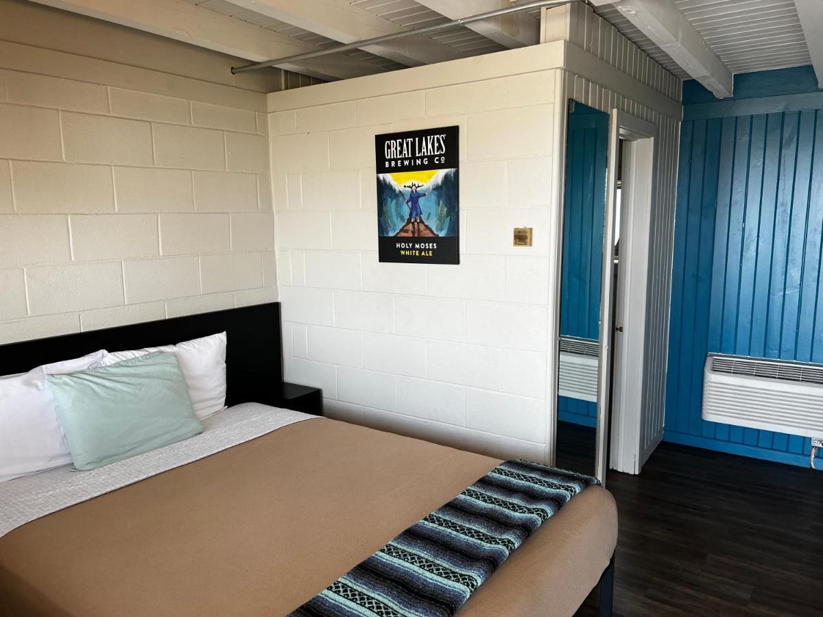The Cedar Motel Sandusky Exterior photo