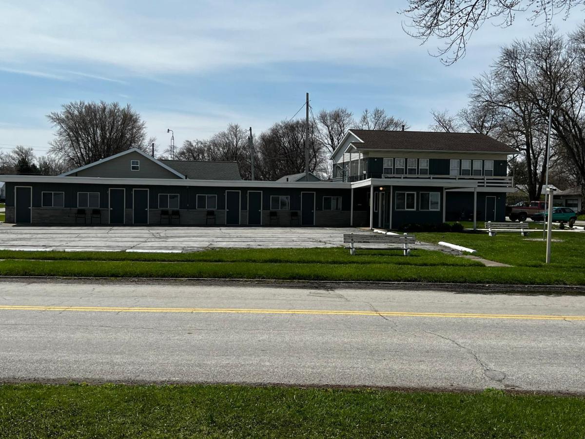 The Cedar Motel Sandusky Exterior photo